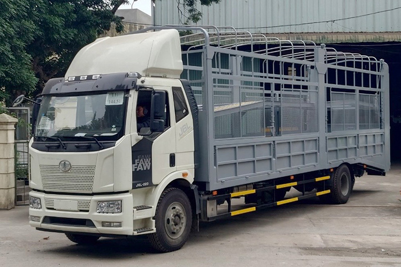 XE TẢI FAW CHỞ Ô TÔ 2 TẦNG
