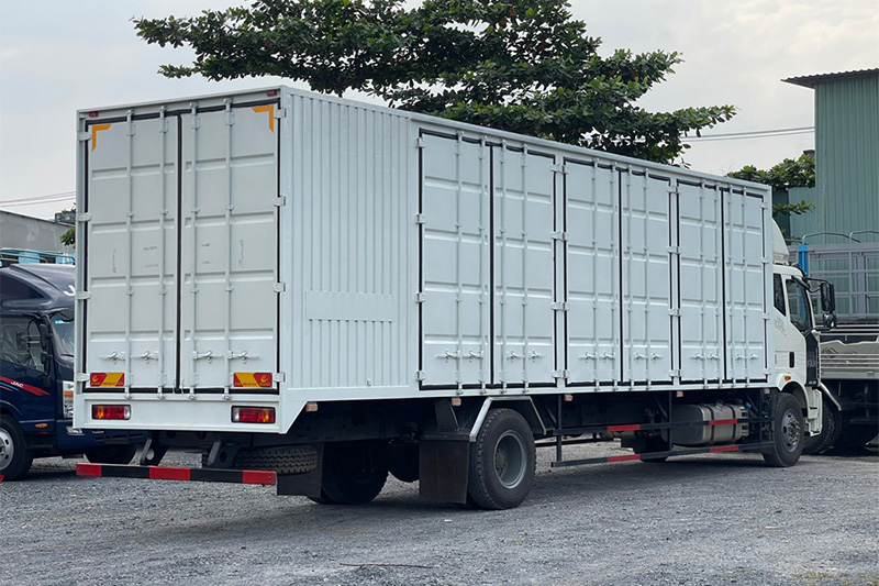 Xe thùng Pallet chứa cấu kiện điện tử